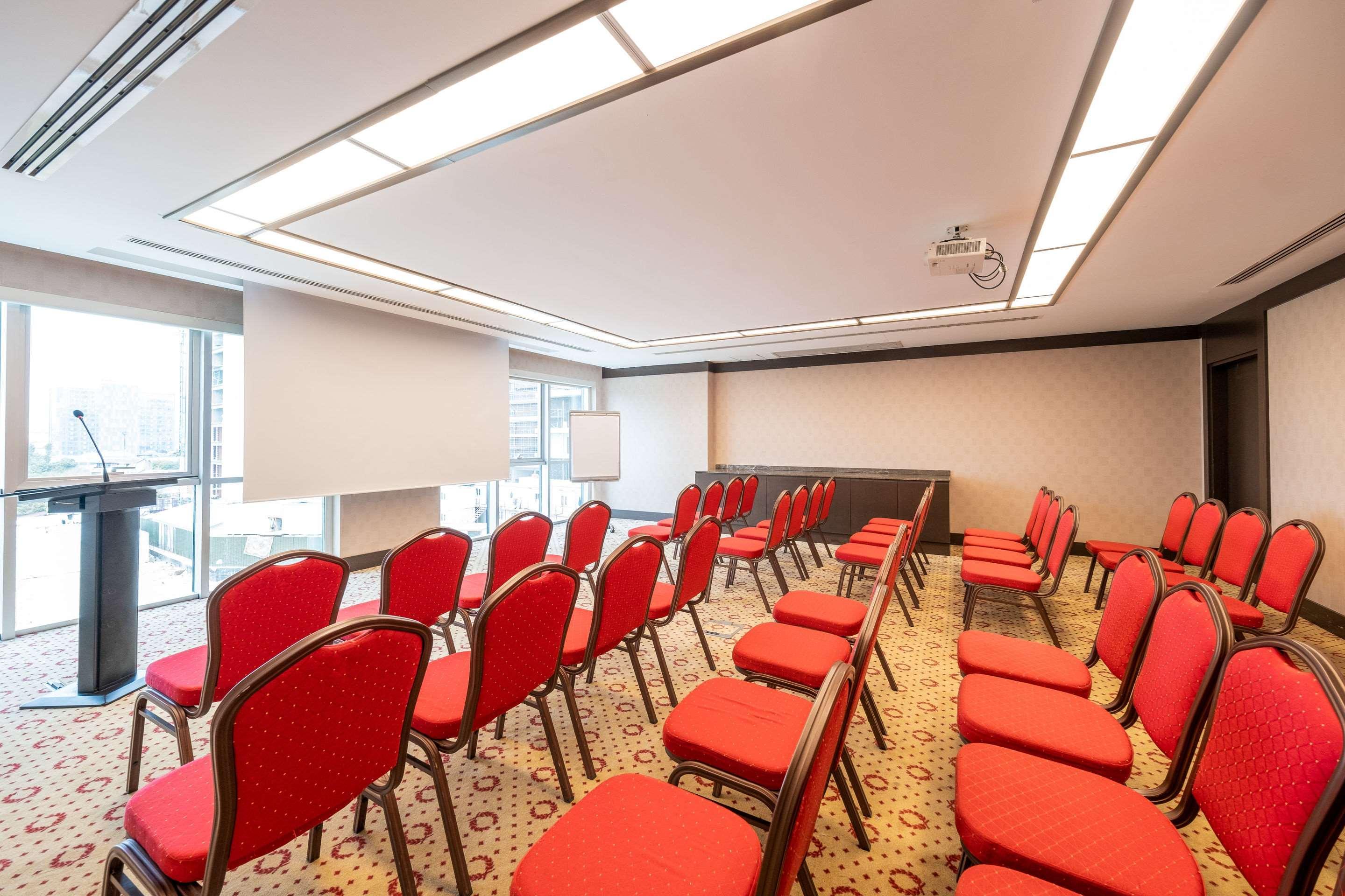 Clarion Hotel Istanbul Mahmutbey Exterior photo