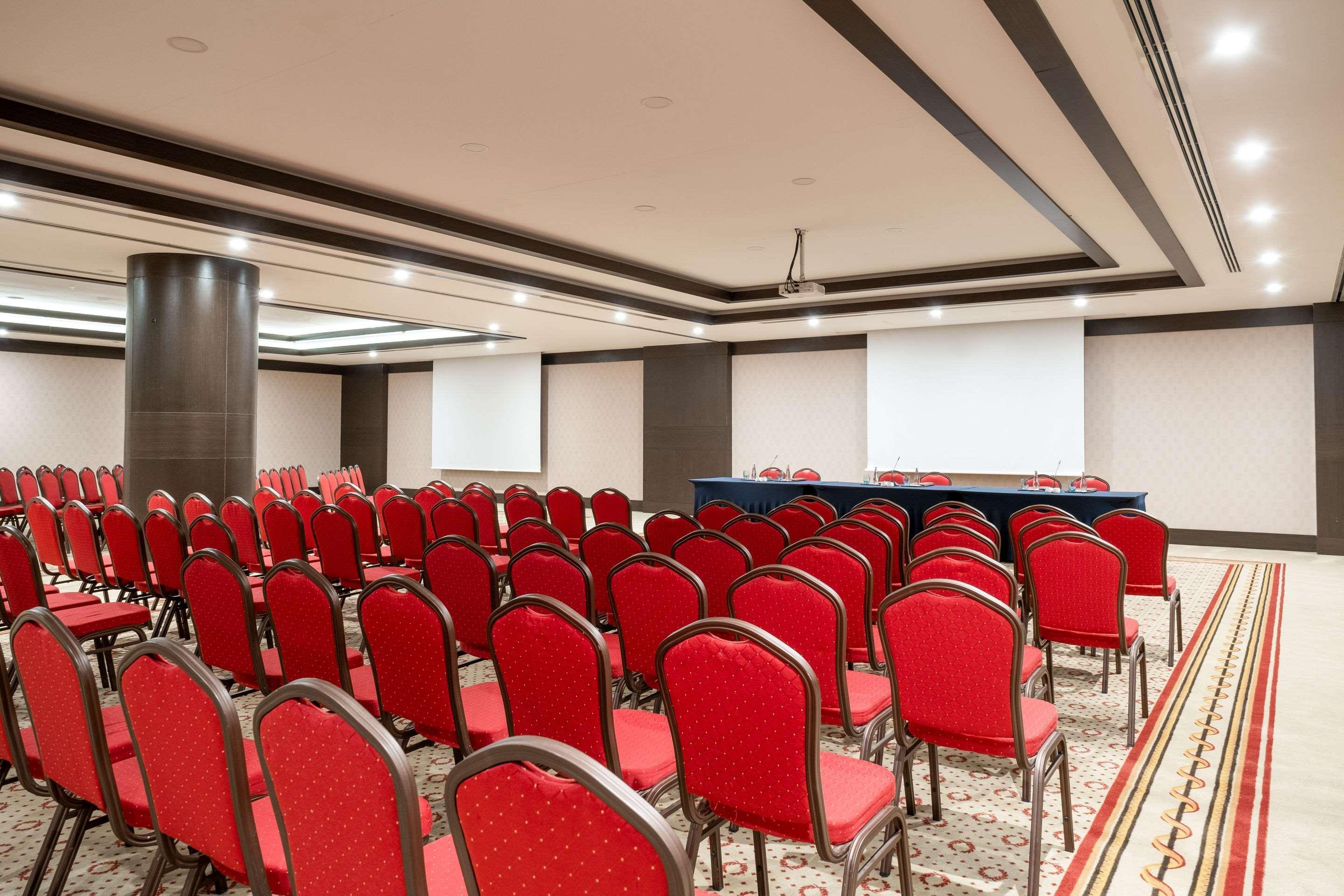 Clarion Hotel Istanbul Mahmutbey Exterior photo