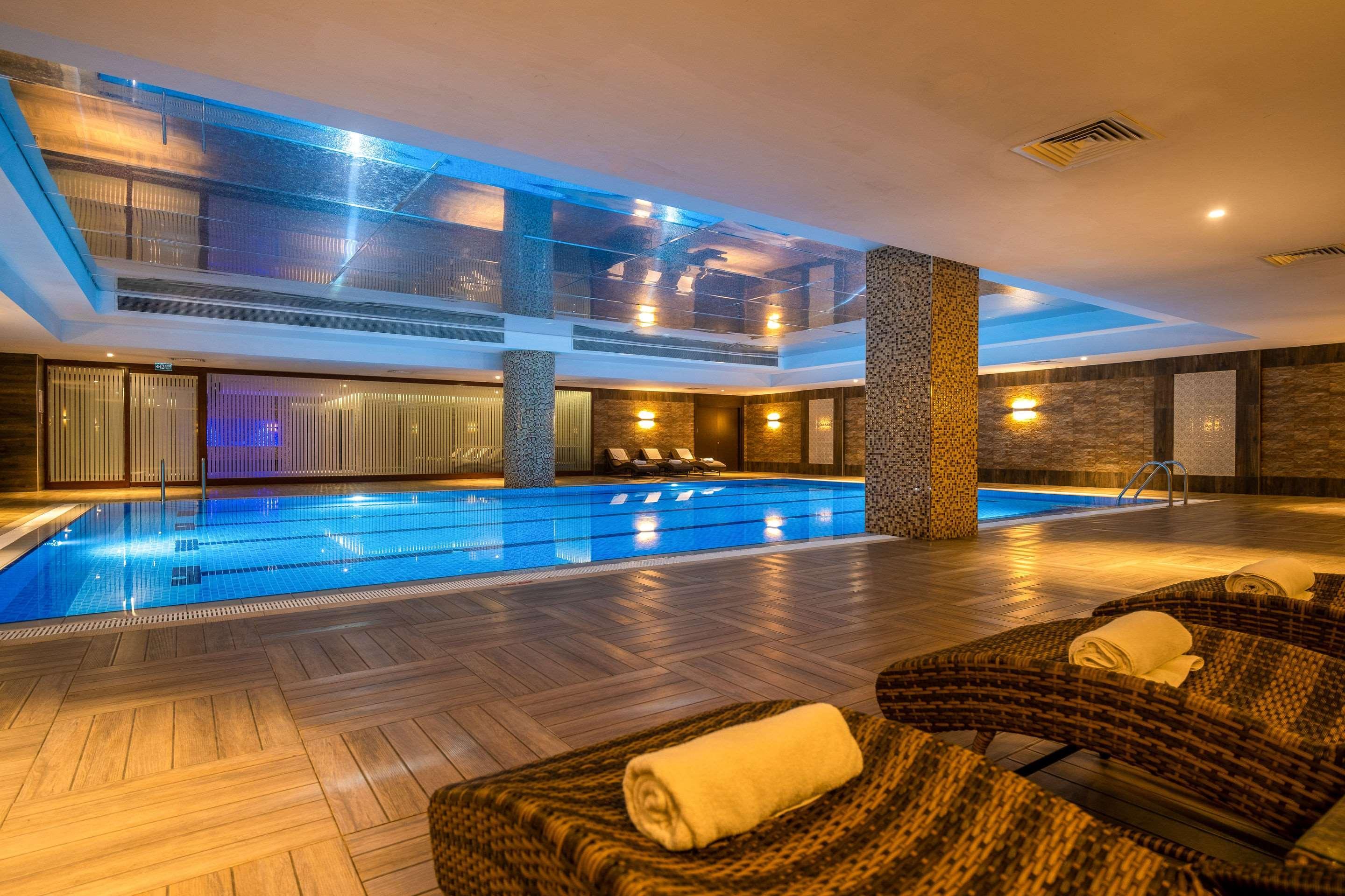 Clarion Hotel Istanbul Mahmutbey Exterior photo