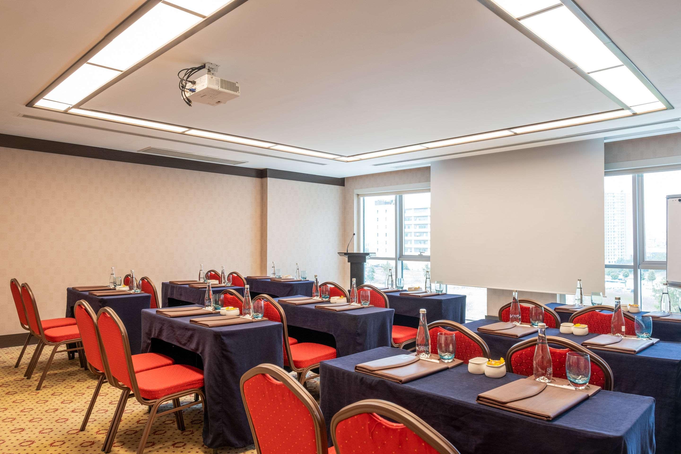 Clarion Hotel Istanbul Mahmutbey Exterior photo