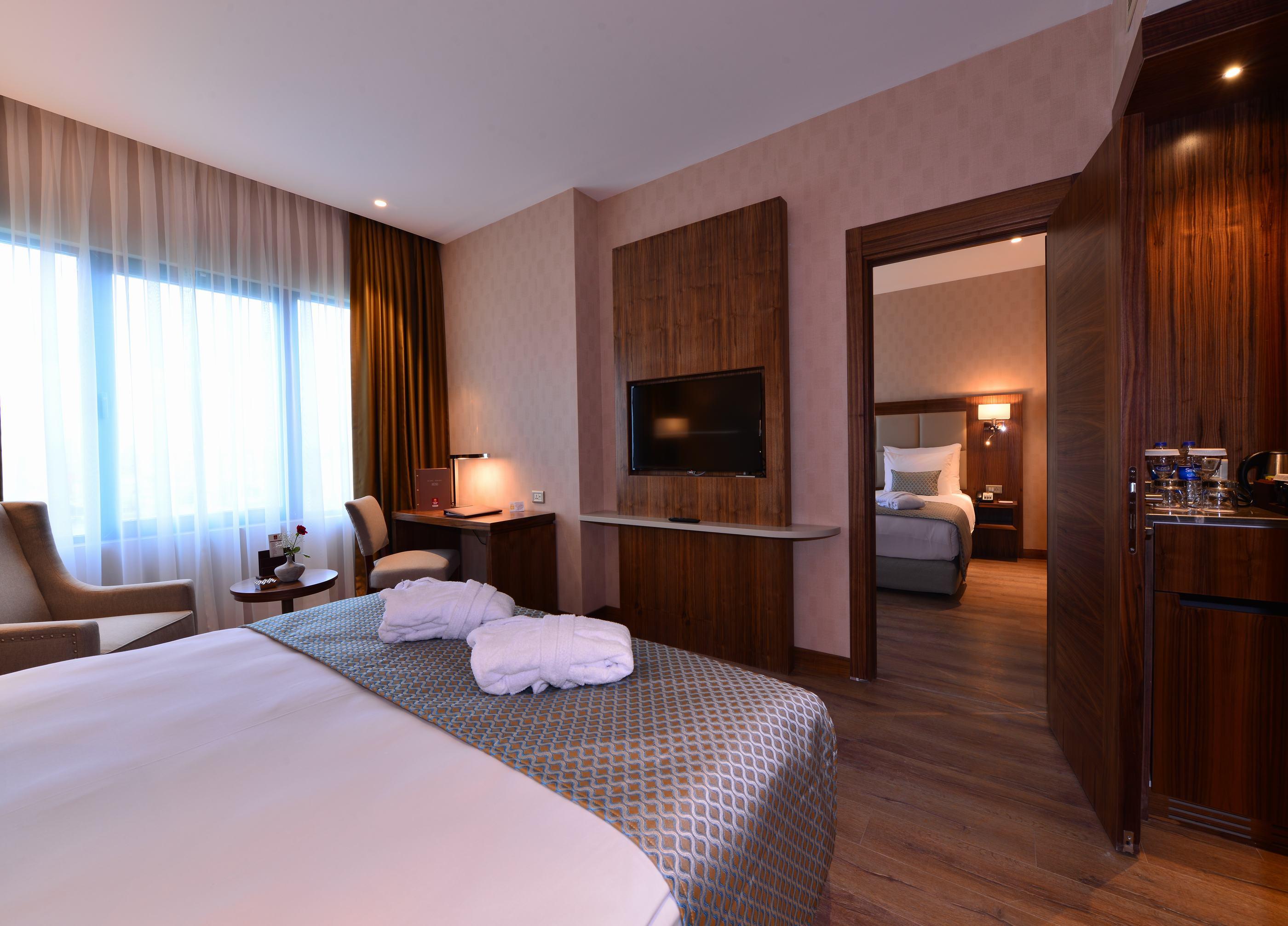 Clarion Hotel Istanbul Mahmutbey Exterior photo