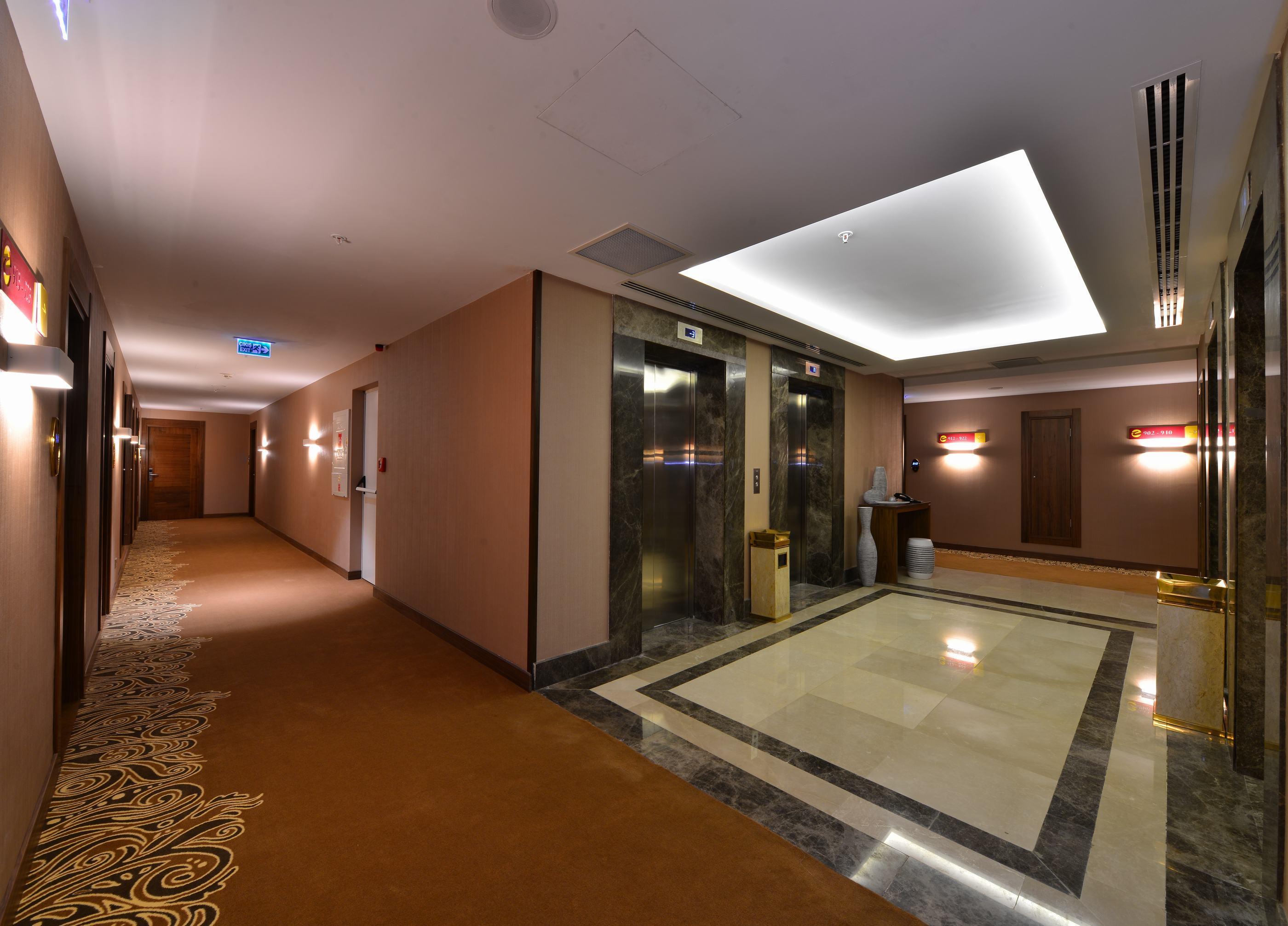 Clarion Hotel Istanbul Mahmutbey Exterior photo