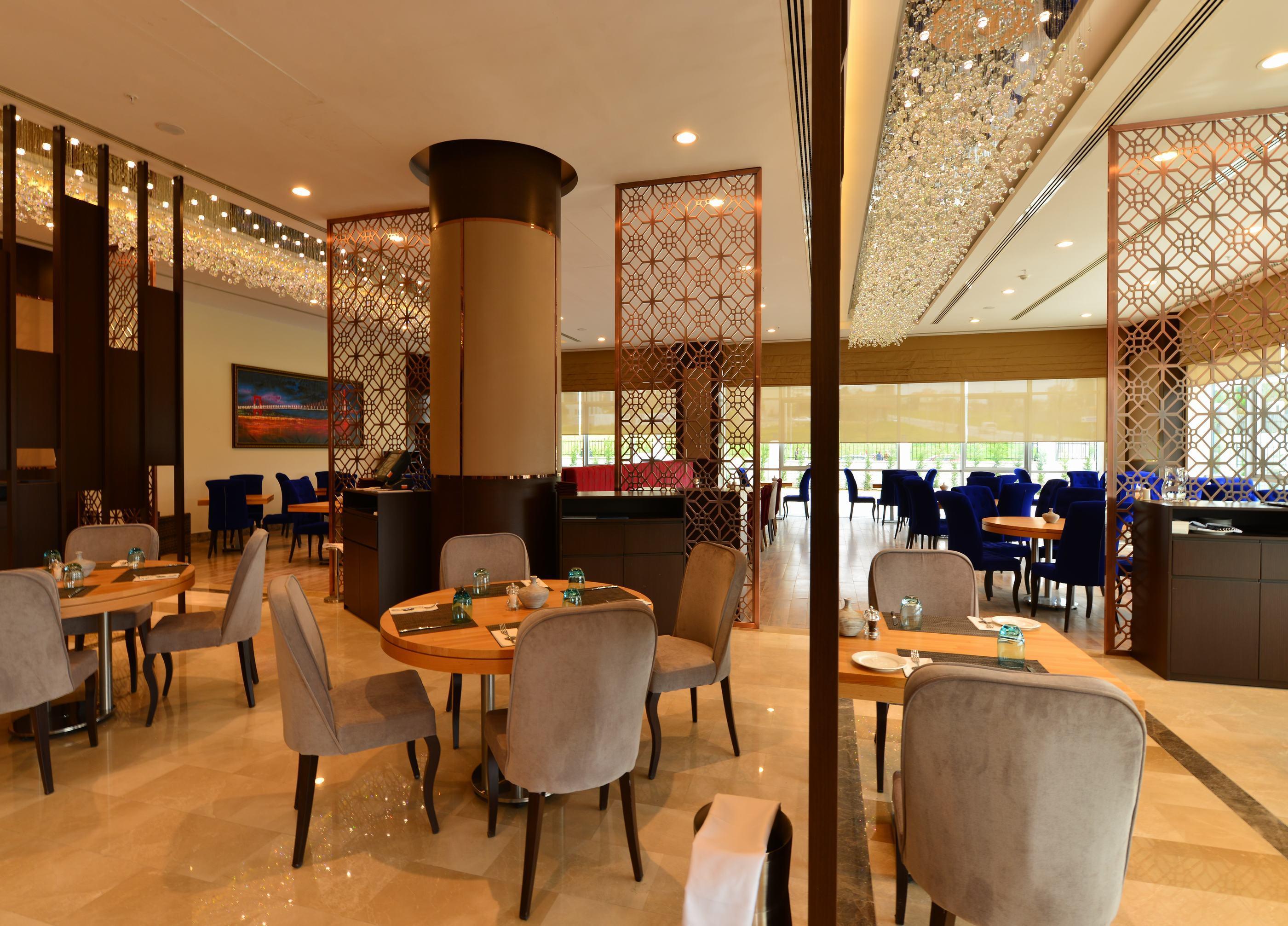 Clarion Hotel Istanbul Mahmutbey Exterior photo