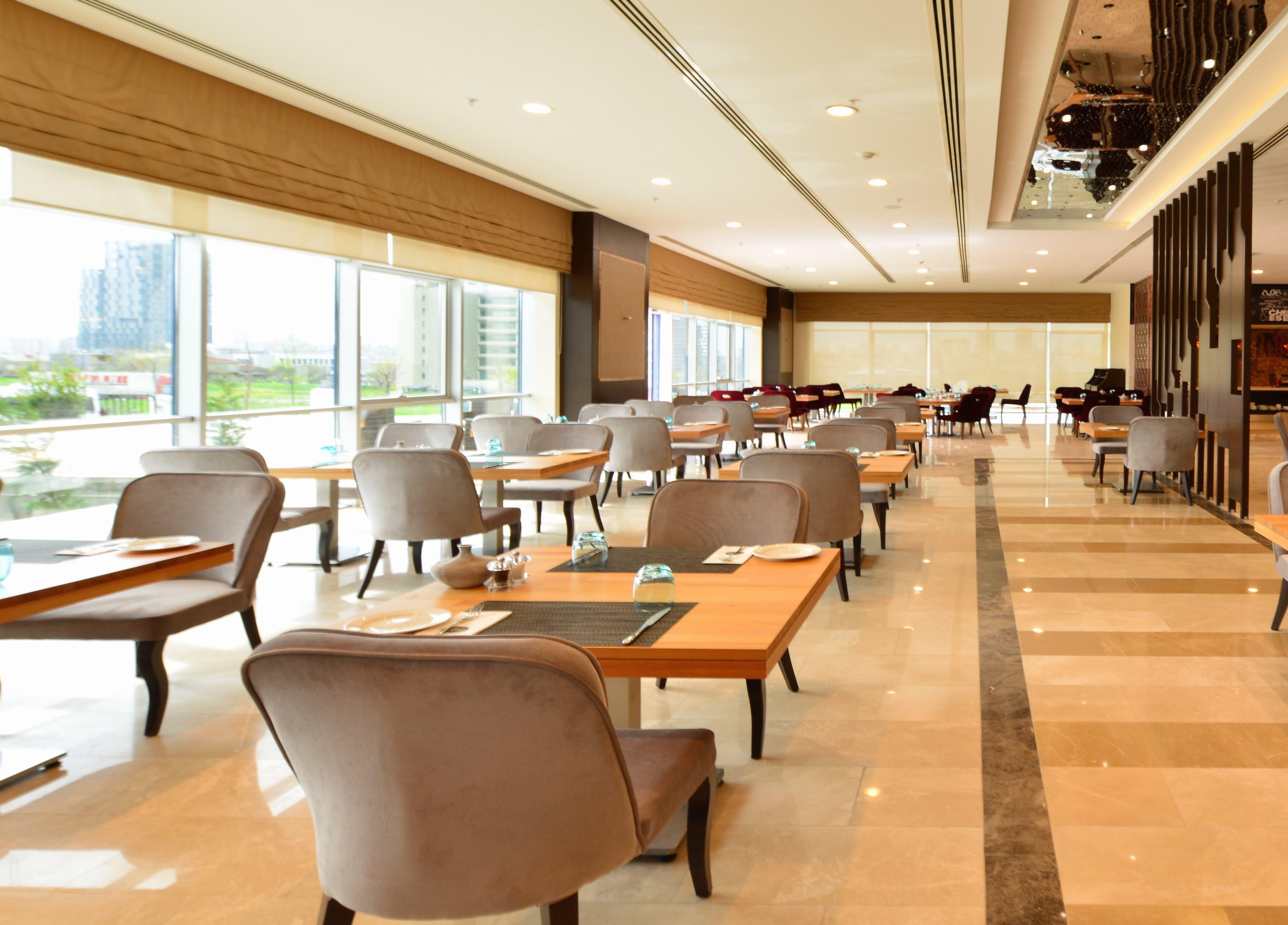 Clarion Hotel Istanbul Mahmutbey Exterior photo