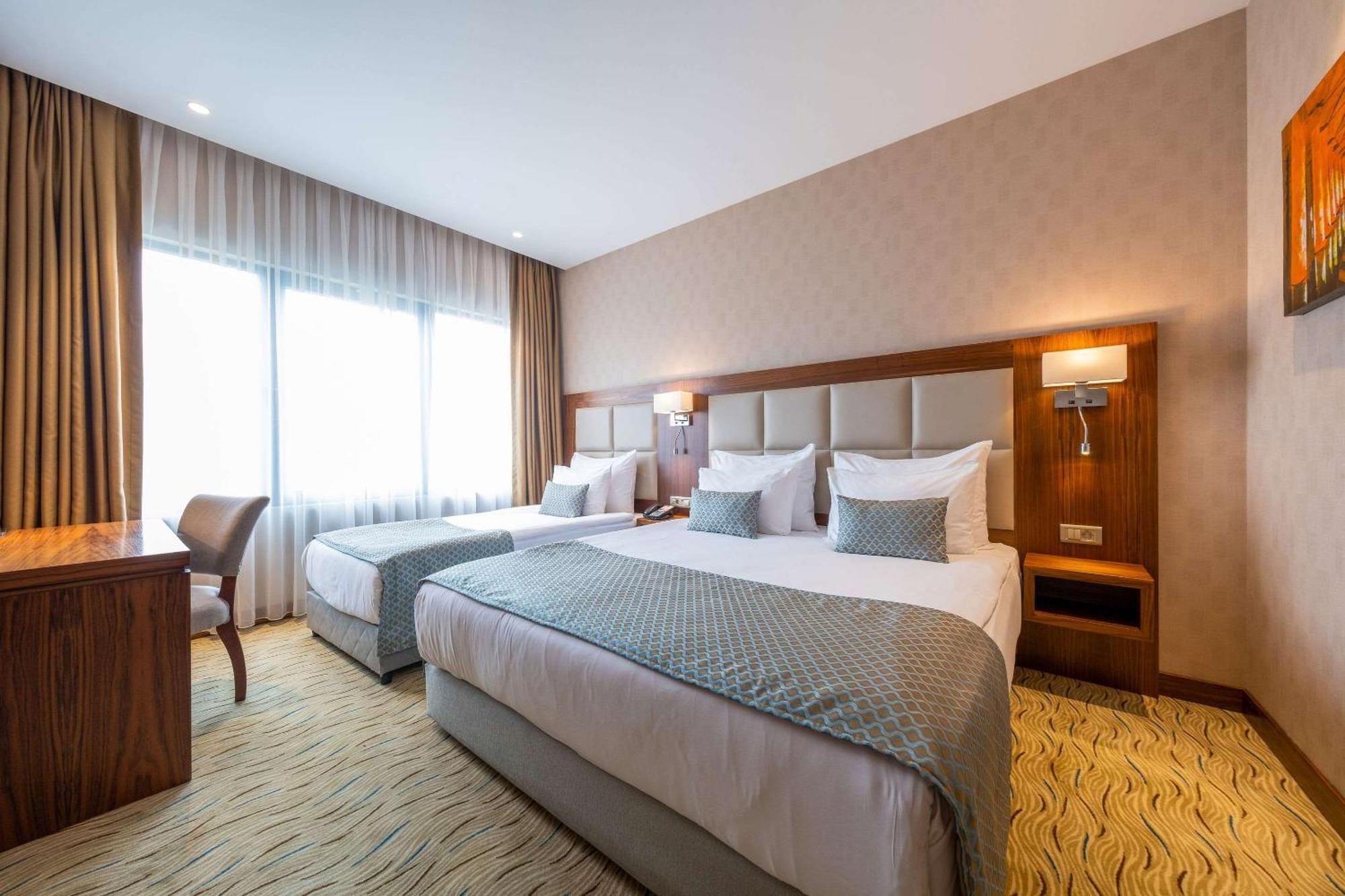 Clarion Hotel Istanbul Mahmutbey Exterior photo
